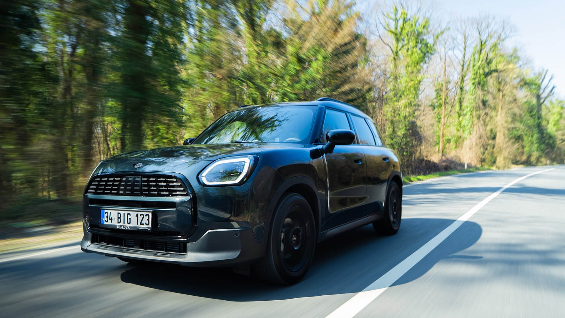Asaletin En Koyu Hali: MINI Countryman Dark Edition | MINI Türkiye
